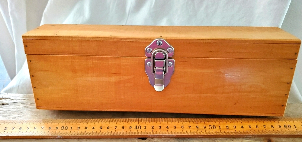 WOOD BOX WITH CUSHION INTERIOR